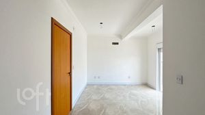 Image 27 - 856374