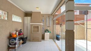 Image 5 - 856385