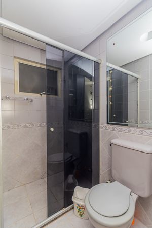 Image 6 - 856386