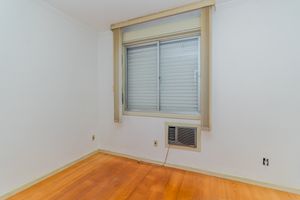 Image 9 - 856386