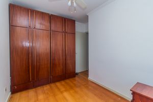 Image 11 - 856386
