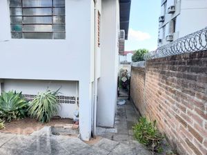 Image 20 - 856418