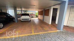 Image 12 - 856425