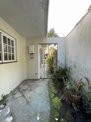 Image 19 - 856439