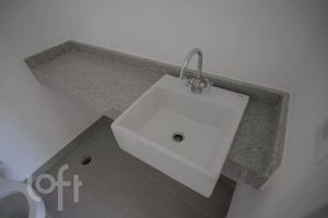 Image 35 - 856442
