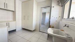 Image 13 - 856450