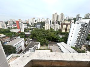 Image 9 - 856472