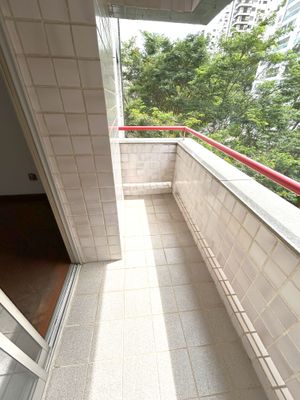 Image 21 - 856472
