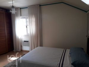 Image 3 - 856474