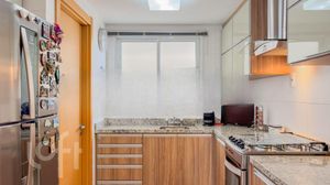 Image 6 - 856485