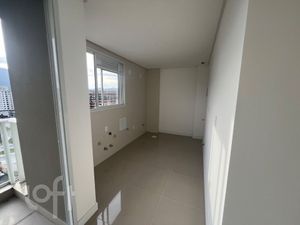 Image 8 - 856490