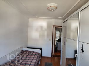 Image 8 - 856496