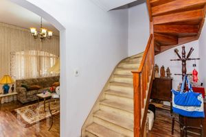 Image 10 - 856506
