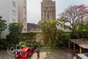 Image 61 - 856506
