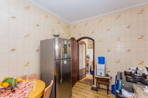 Image 14 - 856506