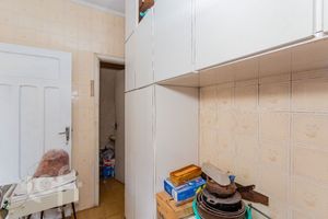 Image 19 - 856506