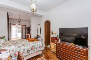 Image 33 - 856506