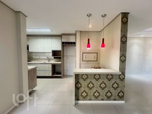 Image 7 - 856512