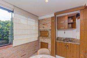 Image 11 - 856532