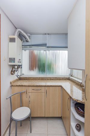 Image 35 - 856532