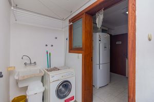 Image 37 - 856532