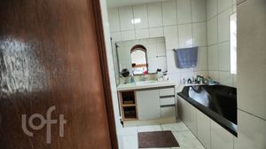 Image 14 - 856552