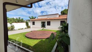 Image 24 - 856552