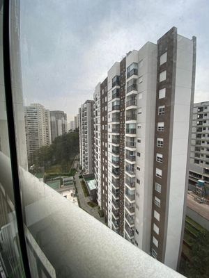 Image 32 - 856569