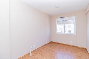 Image 11 - 856574
