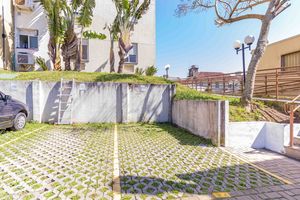 Image 30 - 856574