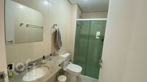 Image 14 - 856596