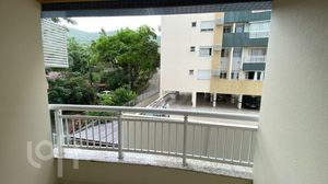 Image 4 - 856596