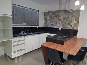 Image 13 - 856606