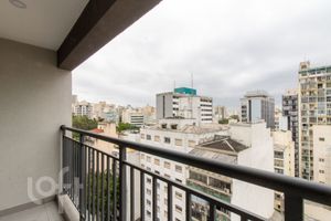 Image 14 - 856612