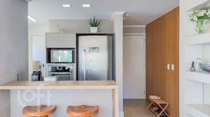 Image 5 - 856624