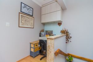 Image 21 - 856626