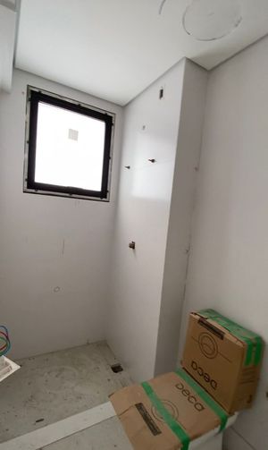 Image 4 - 856634