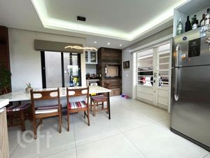 Image 13 - 856637