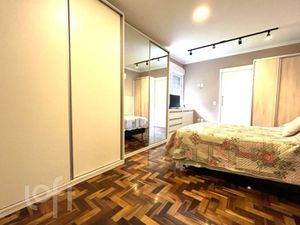 Image 6 - 856637