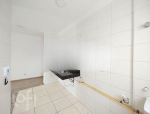 Image 4 - 856649