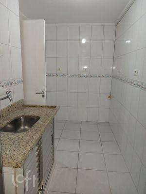 Image 6 - 856650