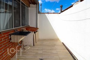 Image 25 - 856657