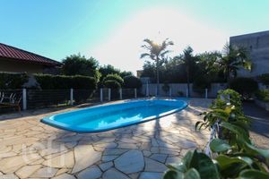 Image 19 - 856657