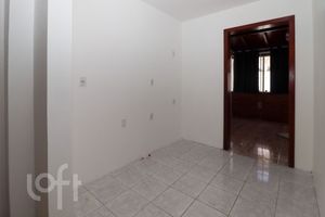 Image 8 - 856657