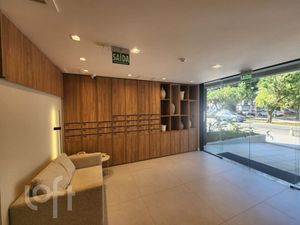 Image 5 - 856671
