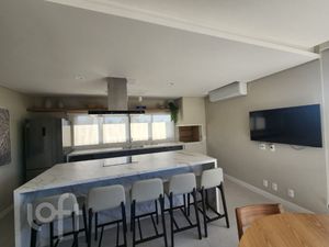 Image 10 - 856671