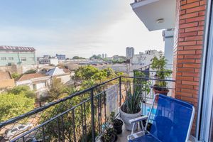 Image 8 - 856674