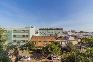 Image 10 - 856674