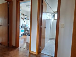 Image 15 - 856676