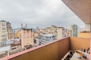 Image 3 - 856689